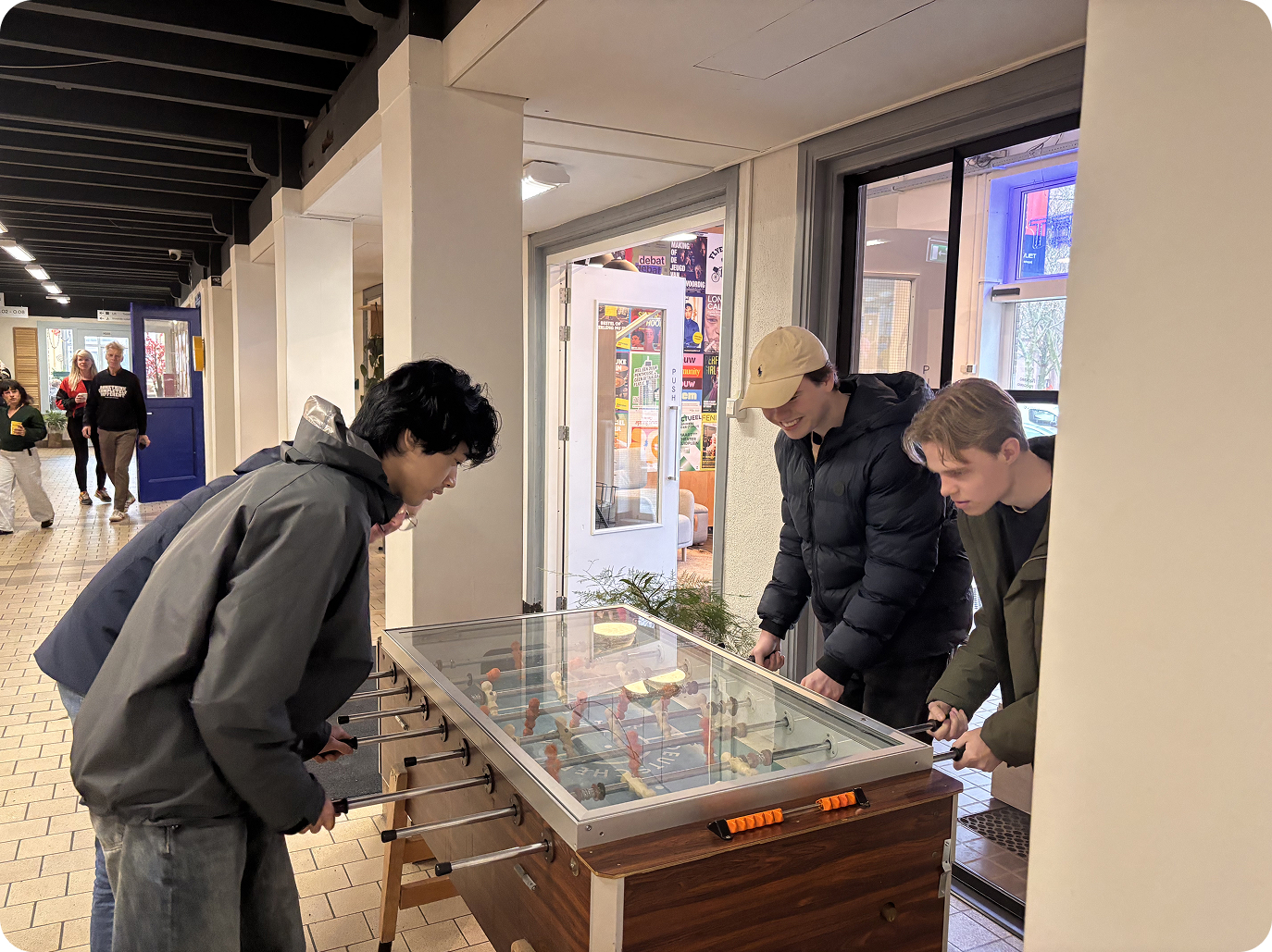 Team tijdens de creatieve sessie